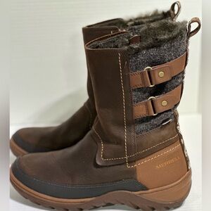 Women's Merrell Brown waterproof Boots size 10